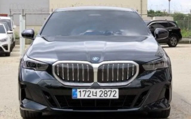 인천중고차쇼핑몰 5시리즈 (G60) 530e xDrive 매물 사진 15 - 2025/05 7,806km