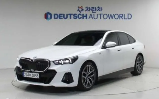 인천중고차쇼핑몰 5시리즈 (G60) 520i 매물 사진 11 - 2024/01 54,615km